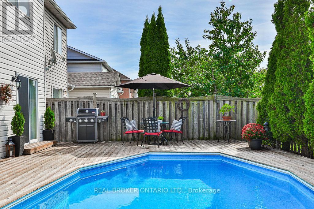 36 Sloan Drive, Milton, Ontario  L9T 5P7 - Photo 35 - W12127289