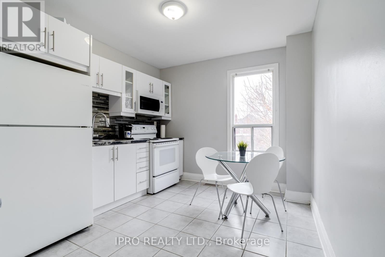 1140 Dufferin Street, Toronto, Ontario  M6H 4B6 - Photo 2 - W12127342