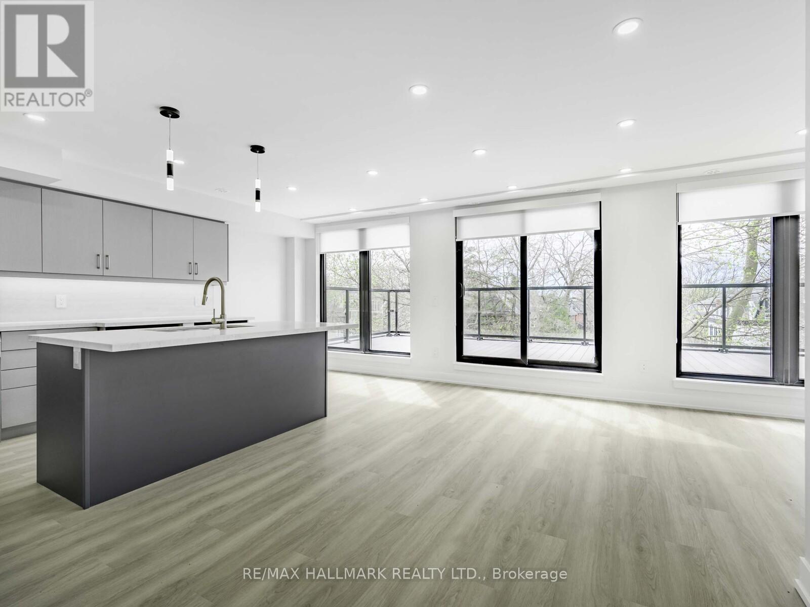 Unit 3 (Upper) - 73 Boustead Avenue, Toronto, Ontario  M6R 1Y7 - Photo 13 - W12127392