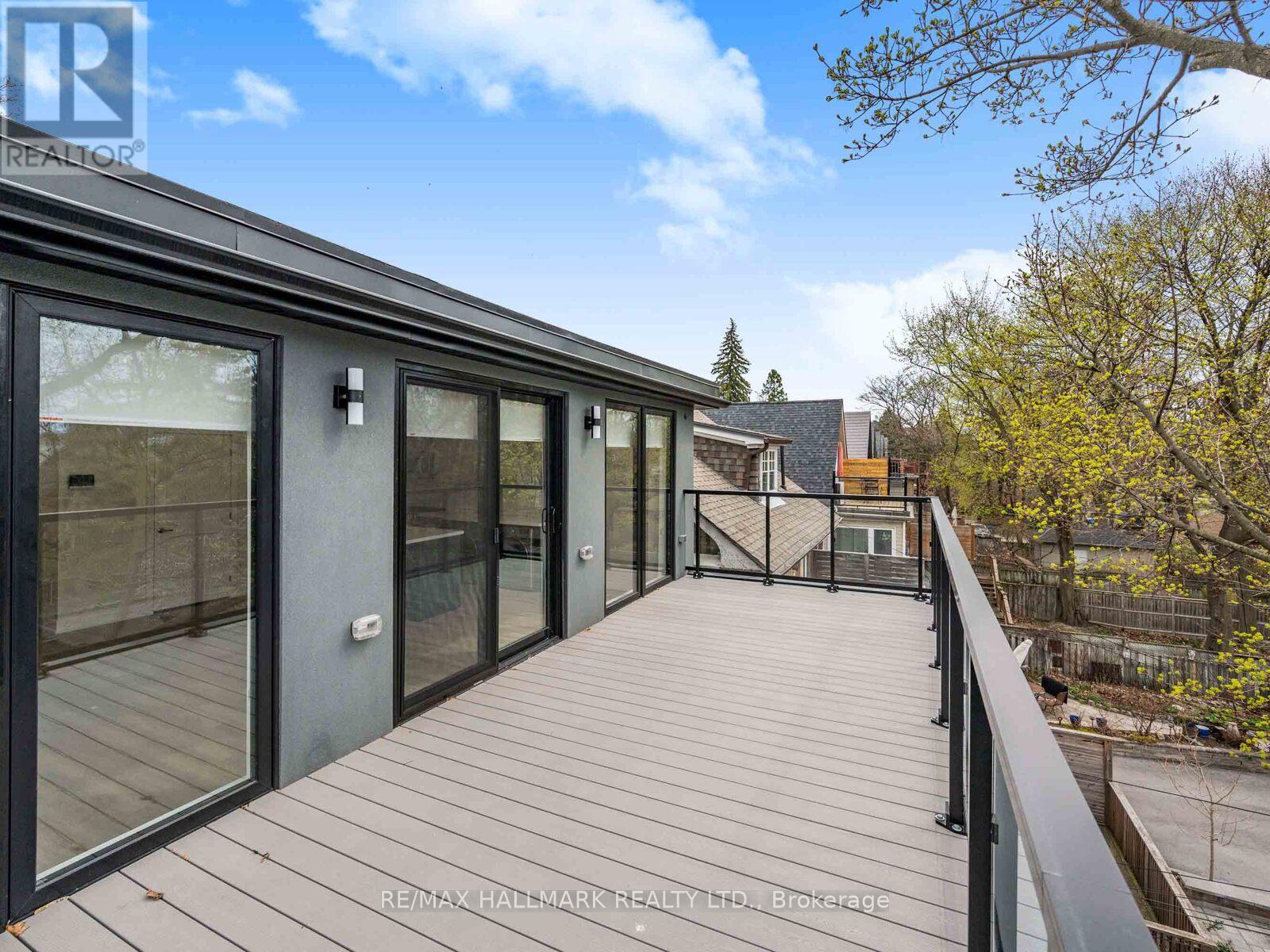 Unit 3 (Upper) - 73 Boustead Avenue, Toronto, Ontario  M6R 1Y7 - Photo 24 - W12127392