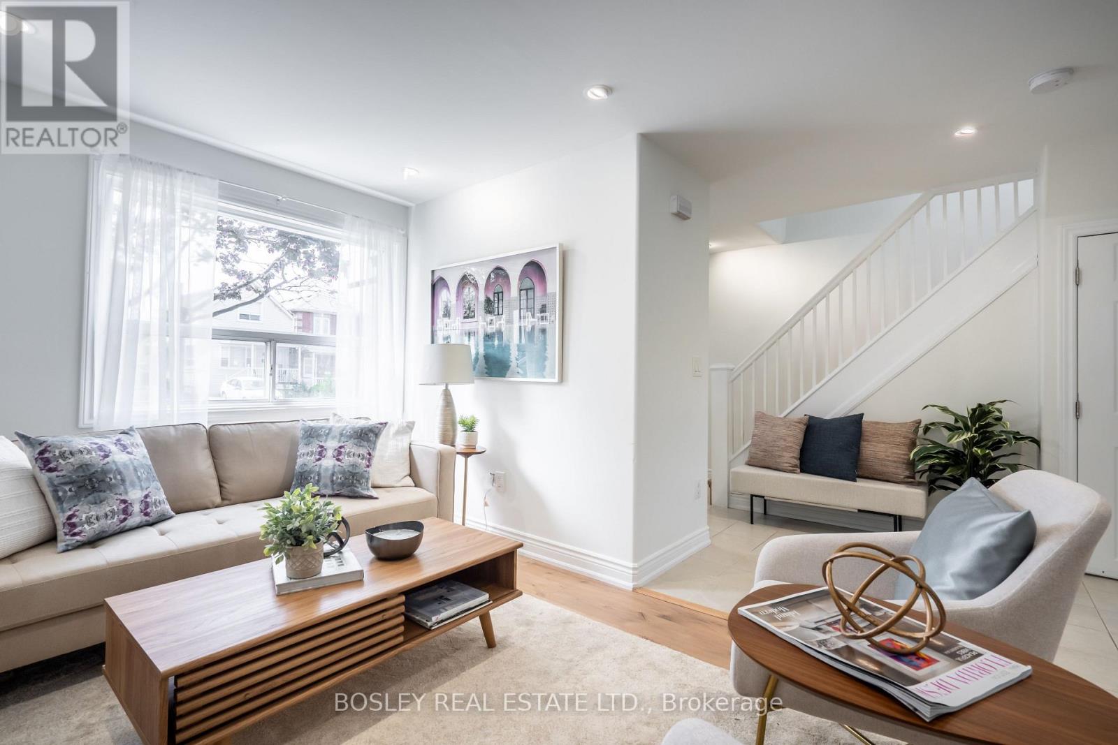 104 AILEEN AVENUE, Toronto, Ontario