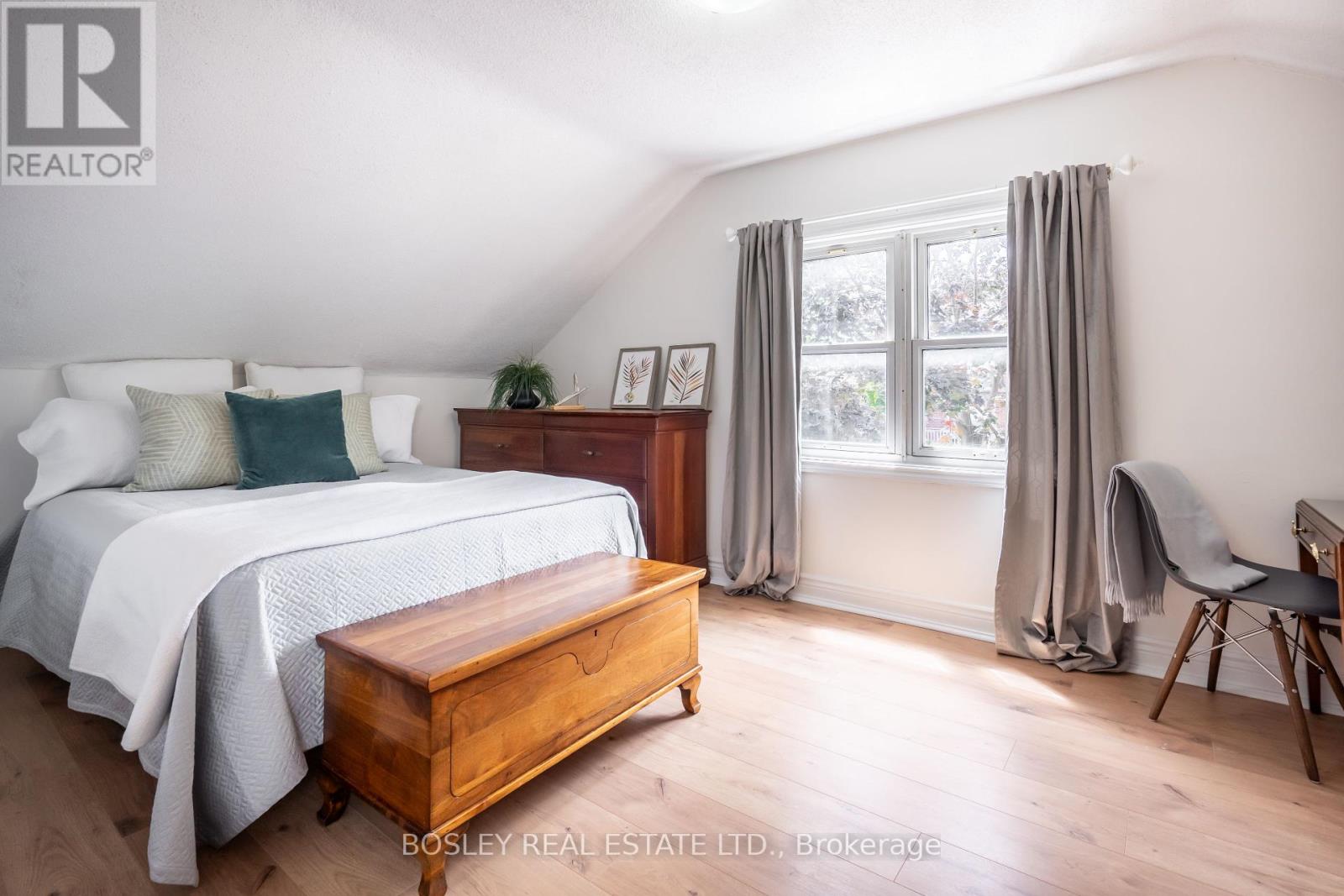 104 Aileen Avenue, Toronto, Ontario  M6M 1E9 - Photo 14 - W12127405
