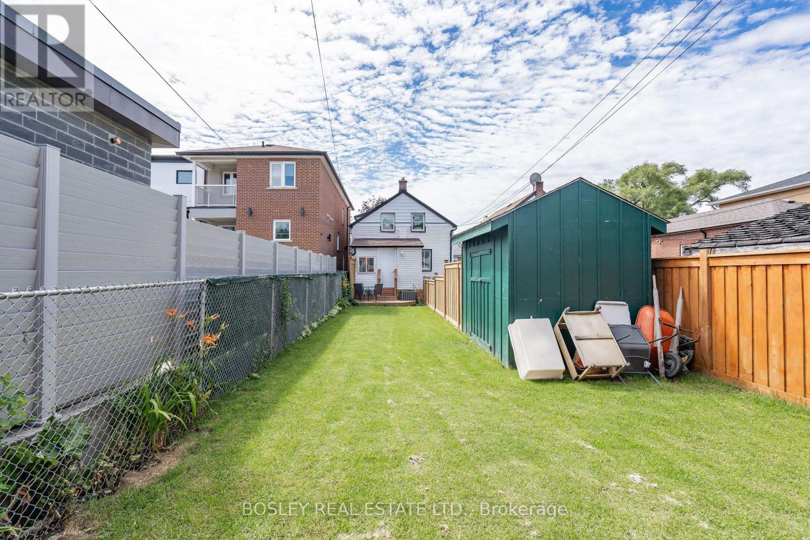 104 Aileen Avenue, Toronto, Ontario  M6M 1E9 - Photo 34 - W12127405