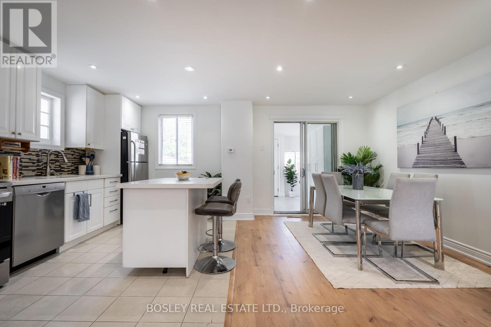 104 Aileen Avenue, Toronto, Ontario  M6M 1E9 - Photo 6 - W12127405