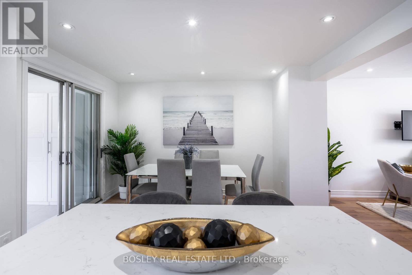 104 Aileen Avenue, Toronto, Ontario  M6M 1E9 - Photo 7 - W12127405