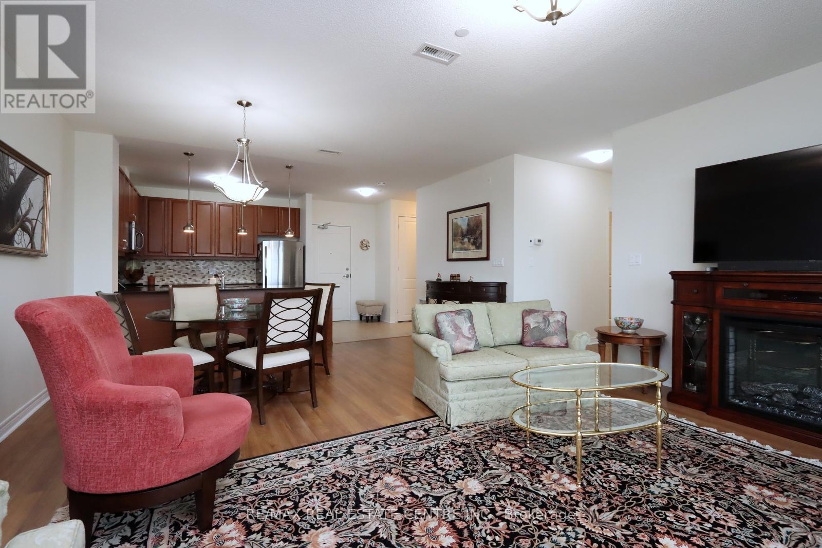 406 - 33 Whitmer Street, Milton, Ontario  L9T 8P9 - Photo 16 - W12127471