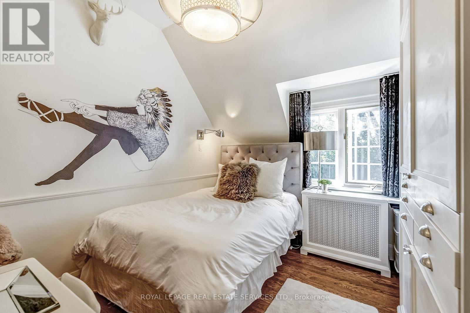 39 Strath Avenue, Toronto, Ontario  M8X 1R2 - Photo 13 - W12127493