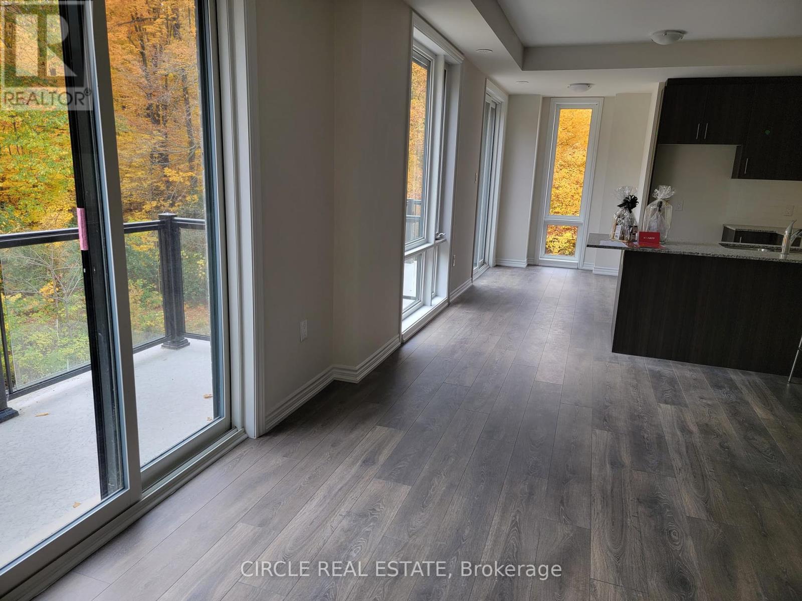 23 - 40 Knotsberry Circle, Brampton, Ontario  L6Y 6G1 - Photo 3 - W12127501