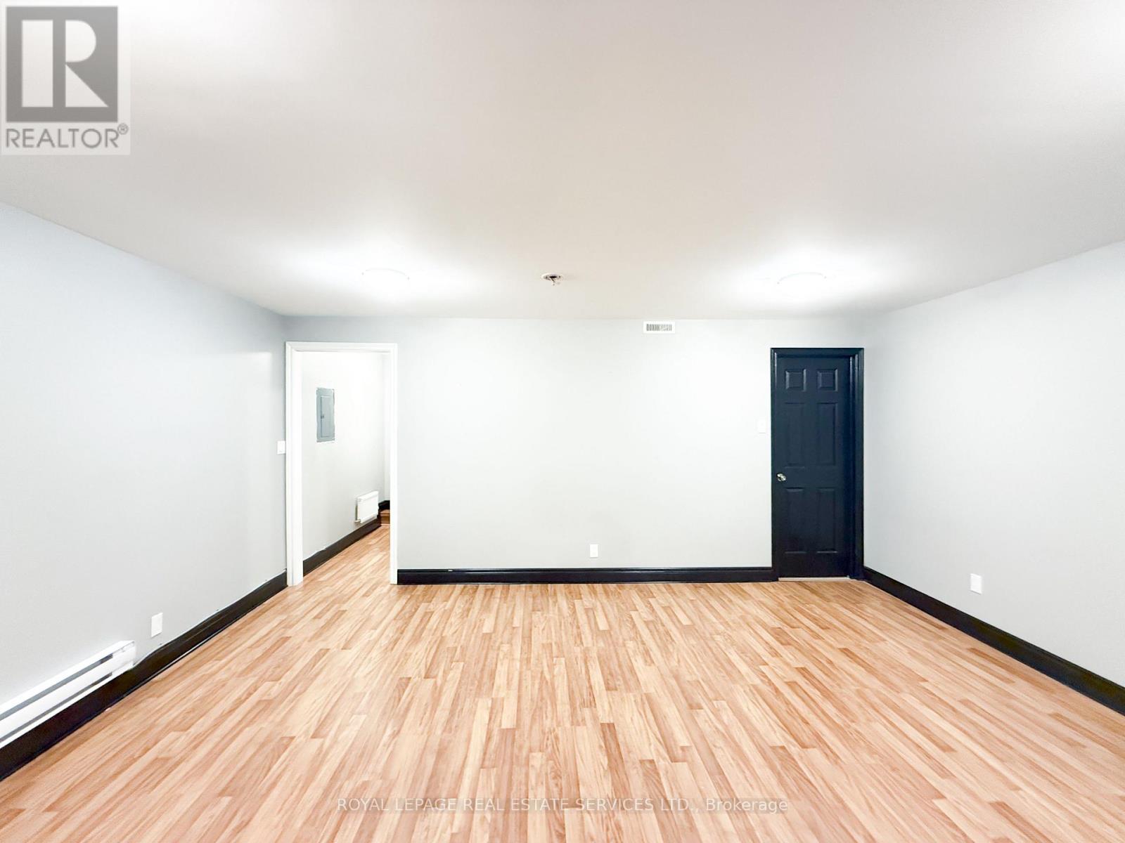 Lower - 3352 Dundas Street W, Toronto, Ontario  M6P 2A4 - Photo 8 - W12127503