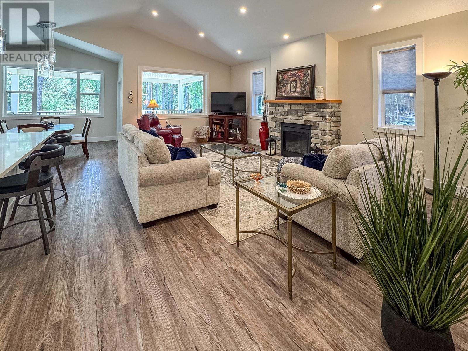 245 Shadow Mountain Boulevard, Cranbrook, British Columbia V1C 0C6 - Photo 17 - 10346520