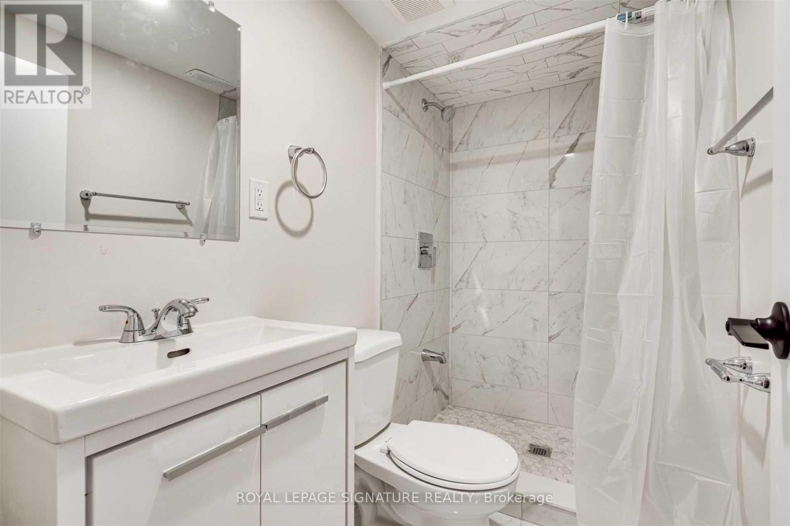 Property at LOWER - 487 BRUCEDALE AVENUE E image 3