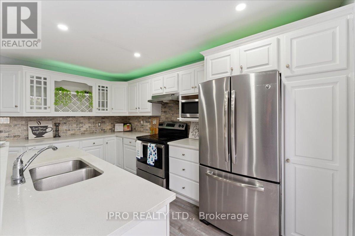 143 Bayne Crescent, Cambridge, Ontario  N1T 1K5 - Photo 10 - X12127285