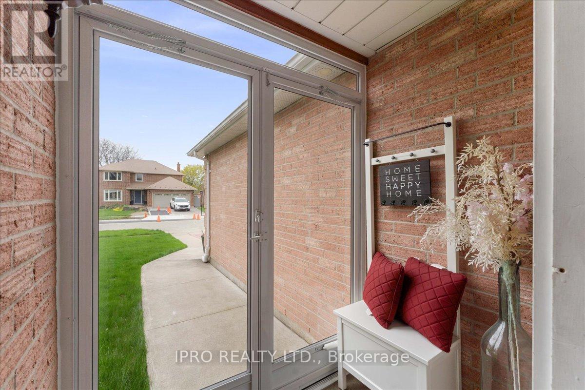 Property at 143 BAYNE CRESCENT image 3