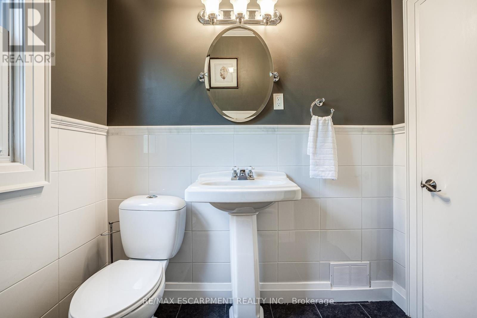 540 Niagara Street, St. Catharines, Ontario  L3M 3P6 - Photo 24 - X12127322