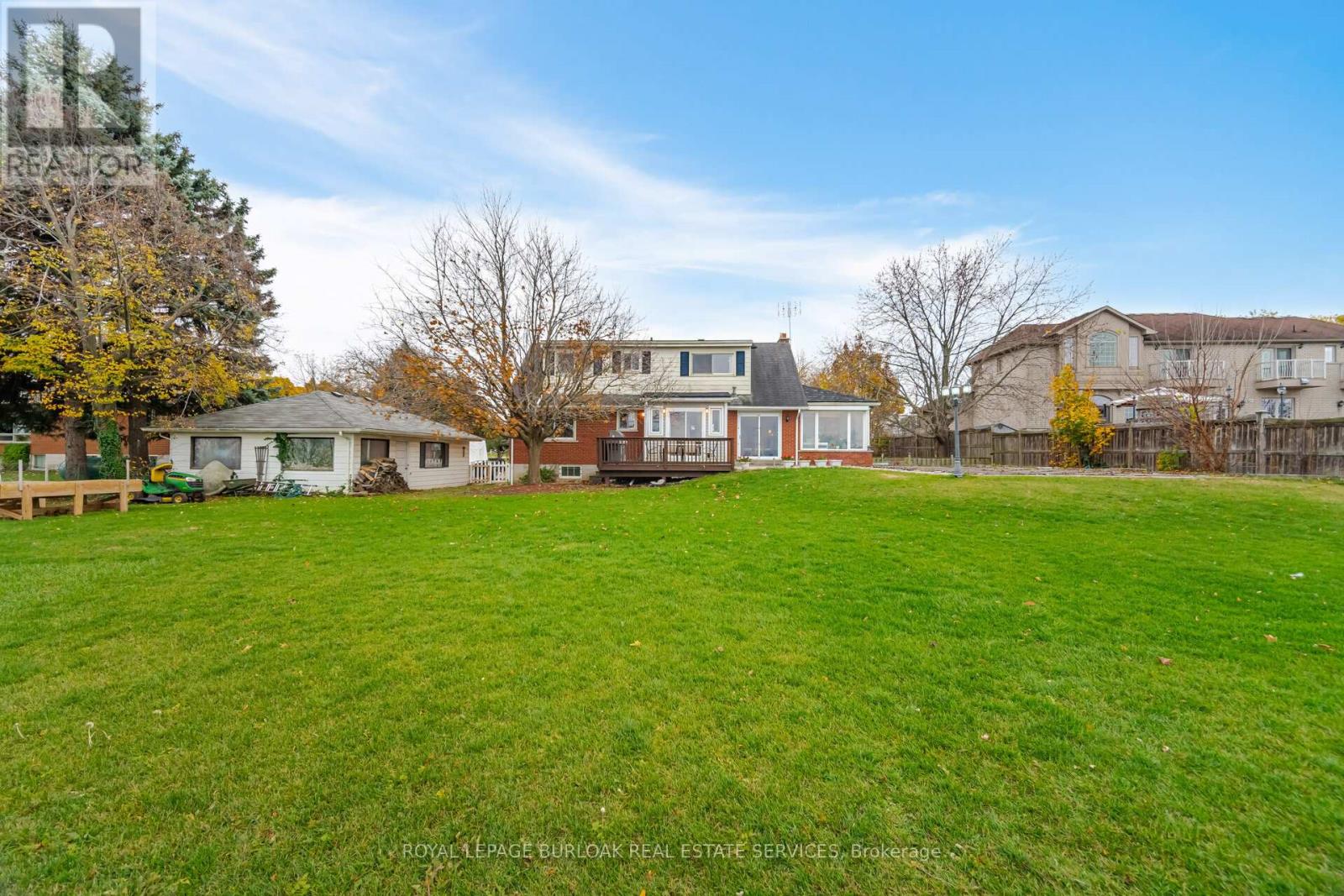 805 Ridge Road, Hamilton, Ontario  L8J 2Y3 - Photo 35 - X12127328