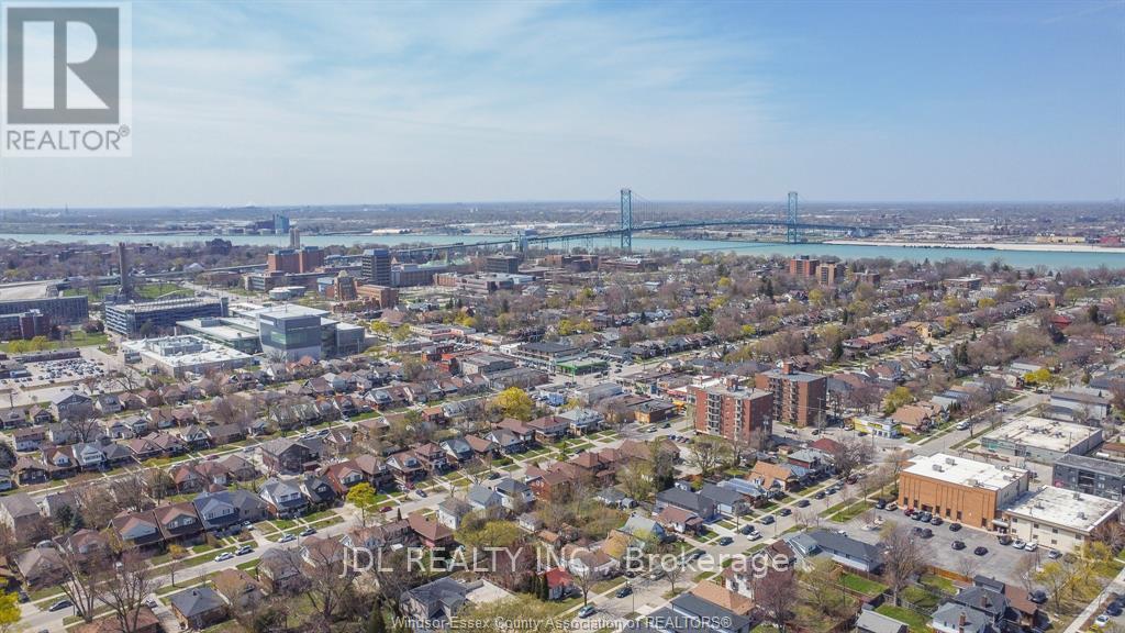703-705 Partington Avenue, Windsor, Ontario  N9B 2N6 - Photo 33 - X12127420
