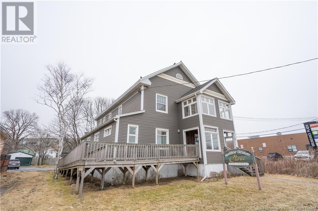 82-84 Lansdowne Avenue, Saint John, New Brunswick
