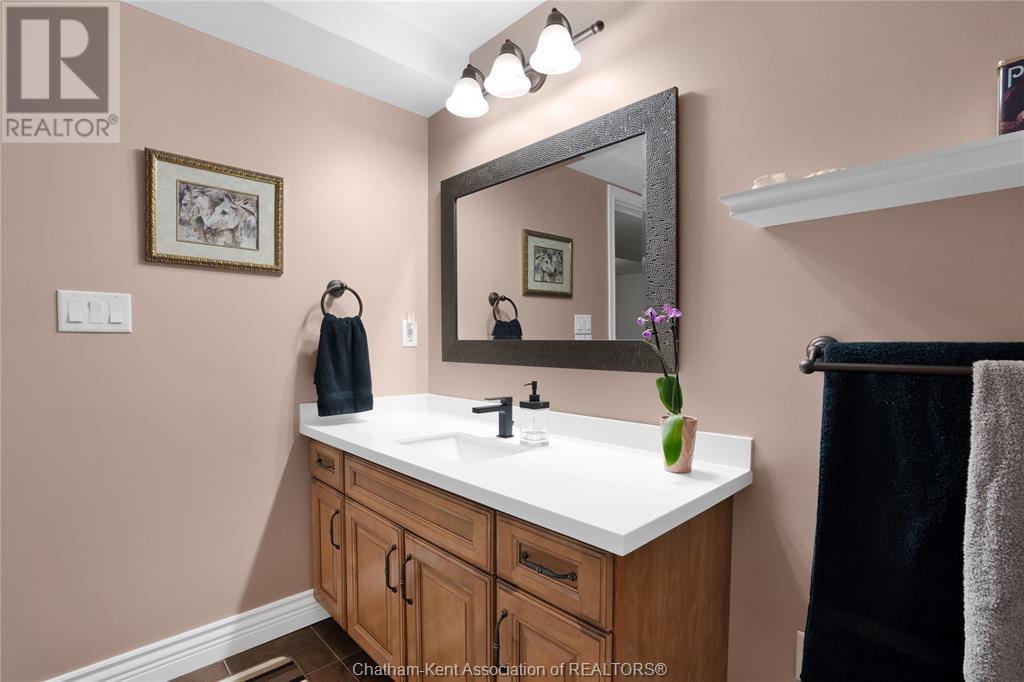 99 Golfview Drive, Kingsville, Ontario N9Y 0A6 - Photo 31 - 25010840
