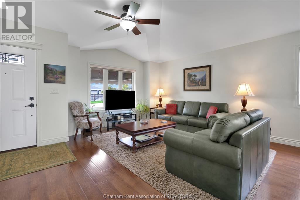 Property at 99 Golfview DRIVE image 4