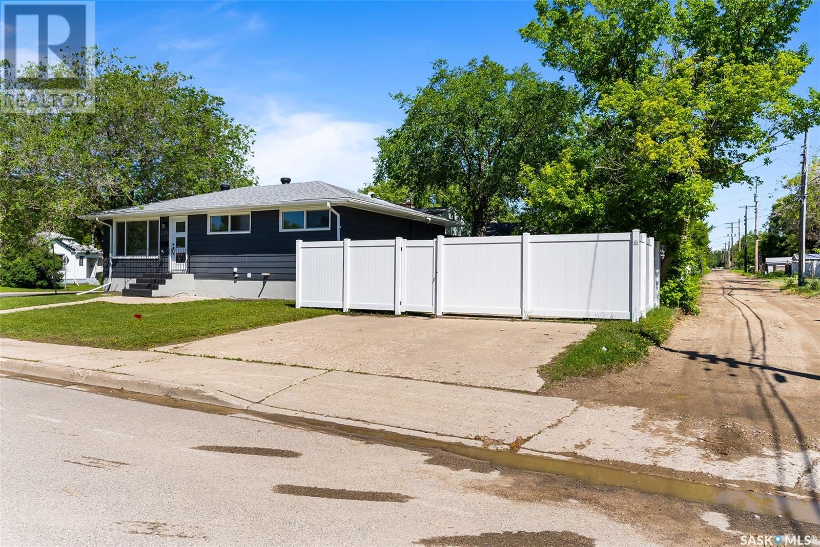 2179 Pasqua Street, Regina, Saskatchewan  S4T 4M3 - Photo 31 - SK004808