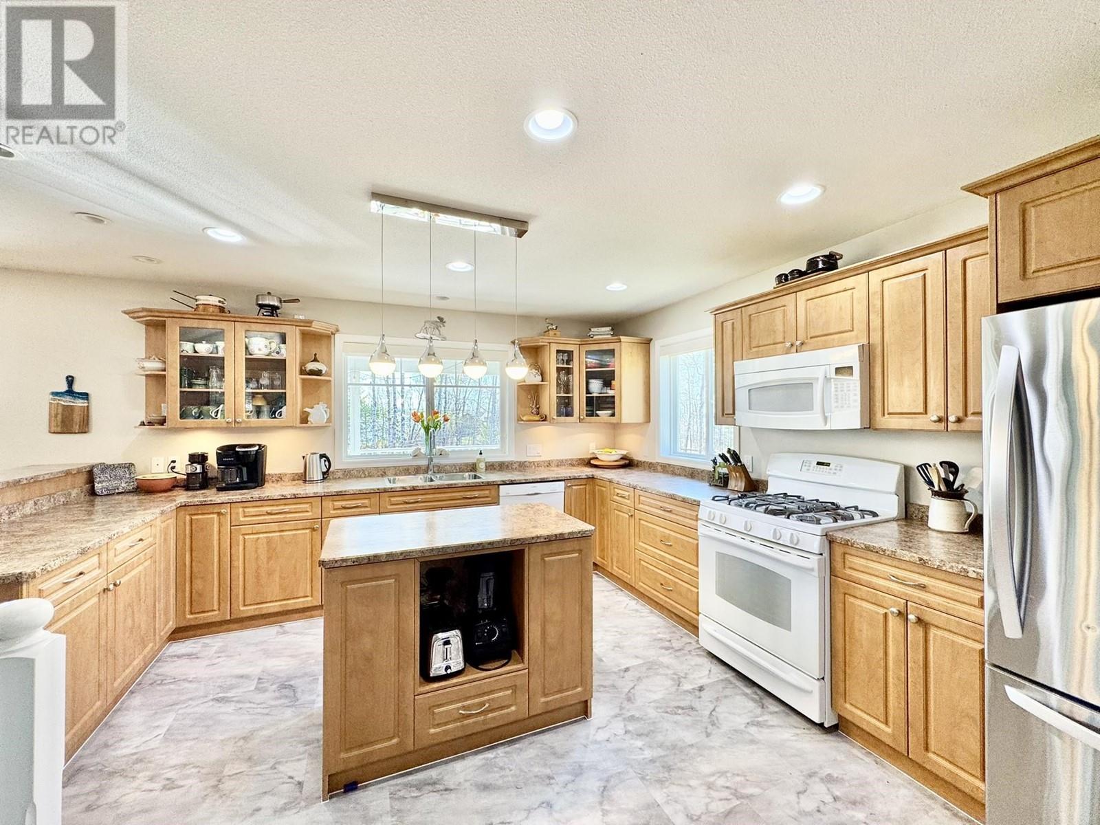 5709 N Green Lake Road, Green Lake, British Columbia  V0K 2K1 - Photo 10 - R2998851