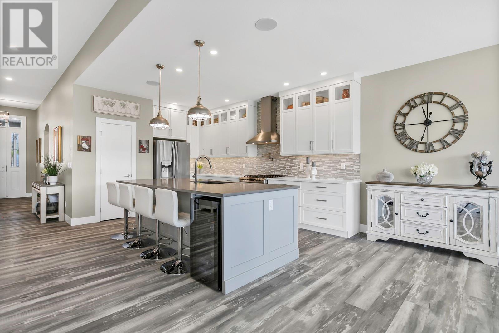 Property at 1077 Loseth Drive image 2