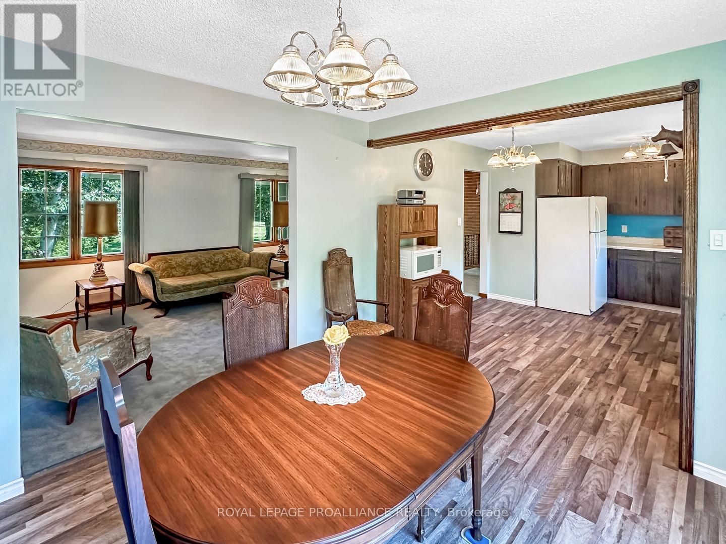 9 Mackenzie Road, Quinte West, Ontario  K8N 4Z5 - Photo 10 - X9250349