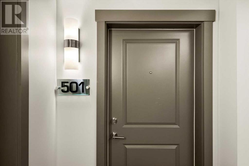 Property at 501, 32 Varsity Estates Circle NW image 4