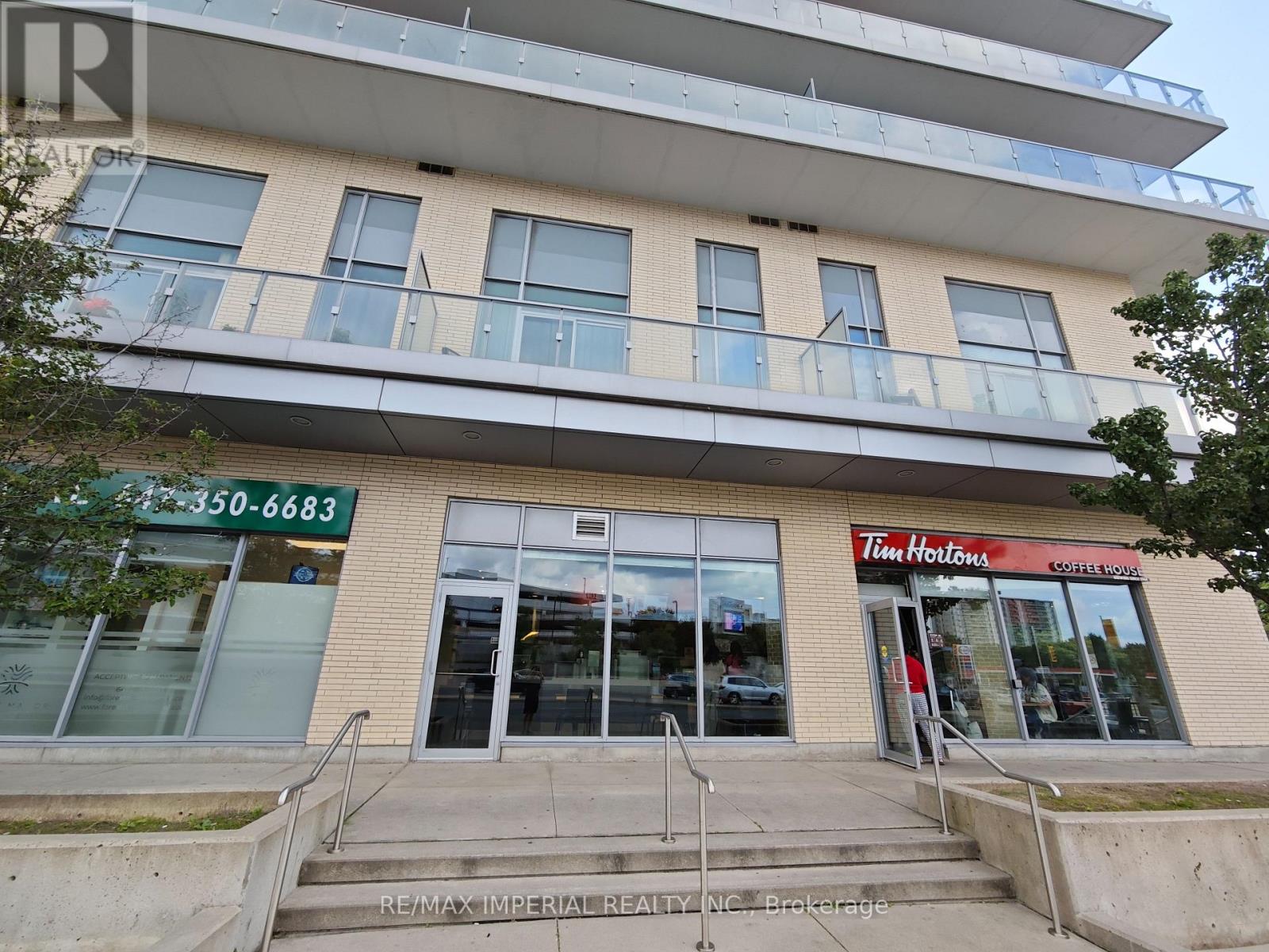 4 - 70 FOREST MANOR ROAD, Toronto, Ontario