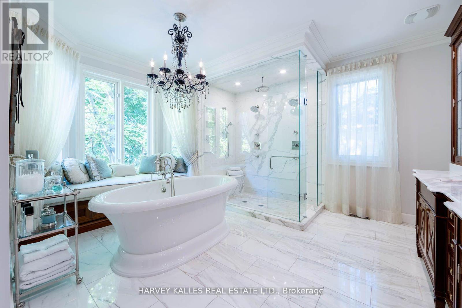 48 Wimpole Drive, Toronto, Ontario  M2L 2L3 - Photo 30 - C12127588