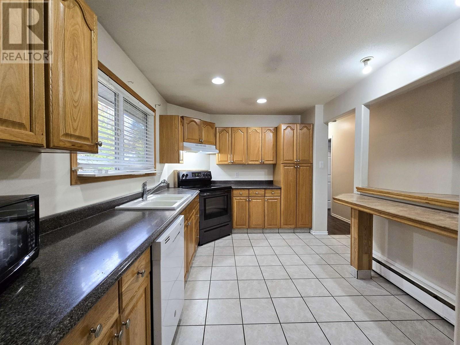 Property at 69 CAPILANO STREET image 5