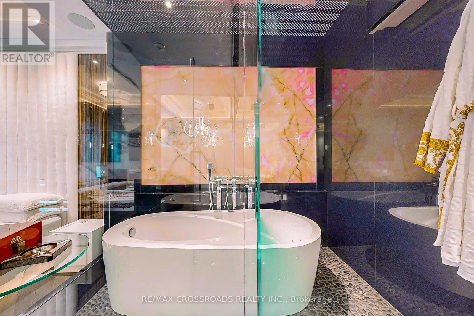 4801 - 311 Bay Street, Toronto, Ontario  M5H 4G5 - Photo 23 - C12125456