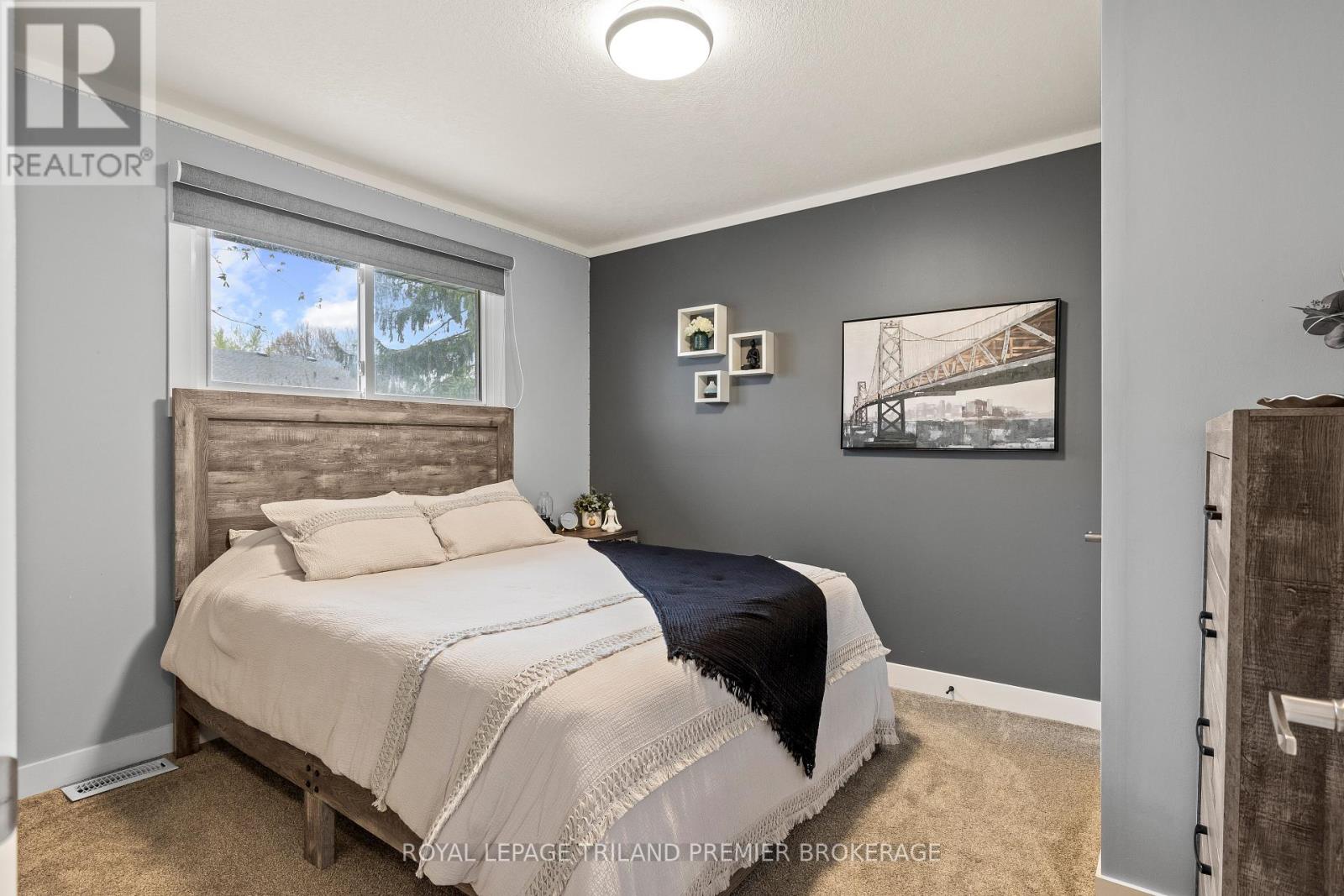 251 Highview Crescent, London South, Ontario  N6J 4E1 - Photo 24 - X12127664