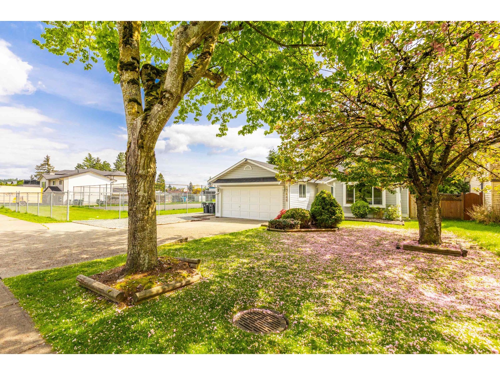 Property at 17440 61A AVENUE image 2