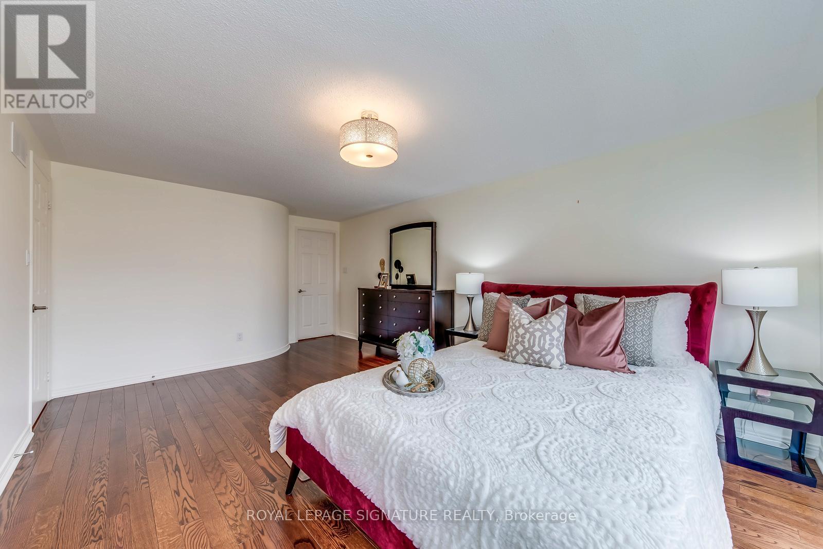 23 Waterbridge Lane, Markham, Ontario  L3R 8W9 - Photo 28 - N12127610