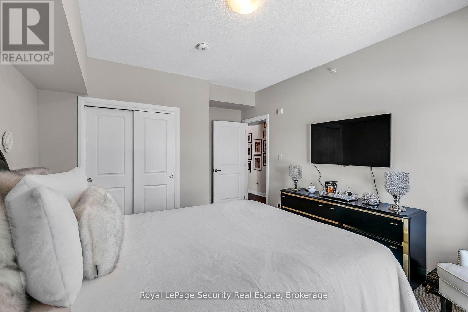 217 - 54 Koda Street, Barrie, Ontario  L9J 0J6 - Photo 23 - S12127558
