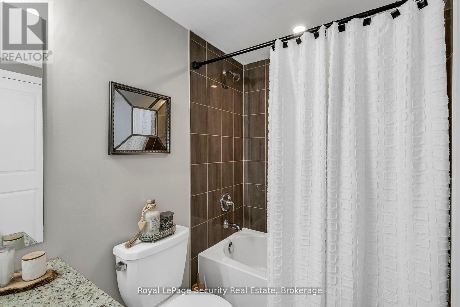 217 - 54 Koda Street, Barrie, Ontario  L9J 0J6 - Photo 25 - S12127558
