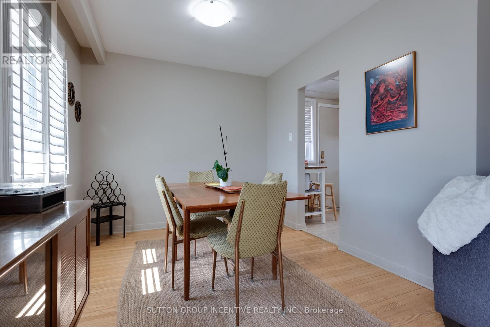 69 Ottaway Avenue, Barrie (Wellington), Ontario  L4M 2X1 - Photo 14 - S12127566
