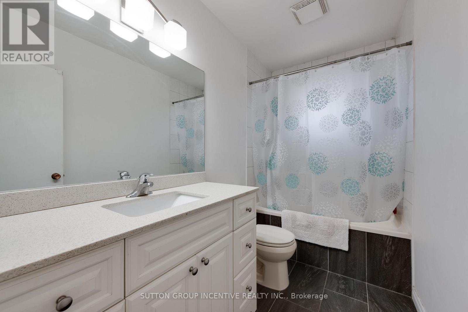 69 Ottaway Avenue, Barrie (Wellington), Ontario  L4M 2X1 - Photo 27 - S12127566