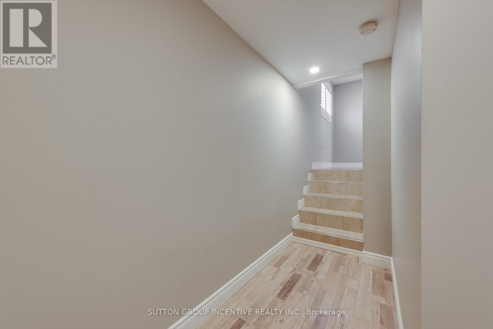 69 Ottaway Avenue, Barrie (Wellington), Ontario  L4M 2X1 - Photo 43 - S12127566