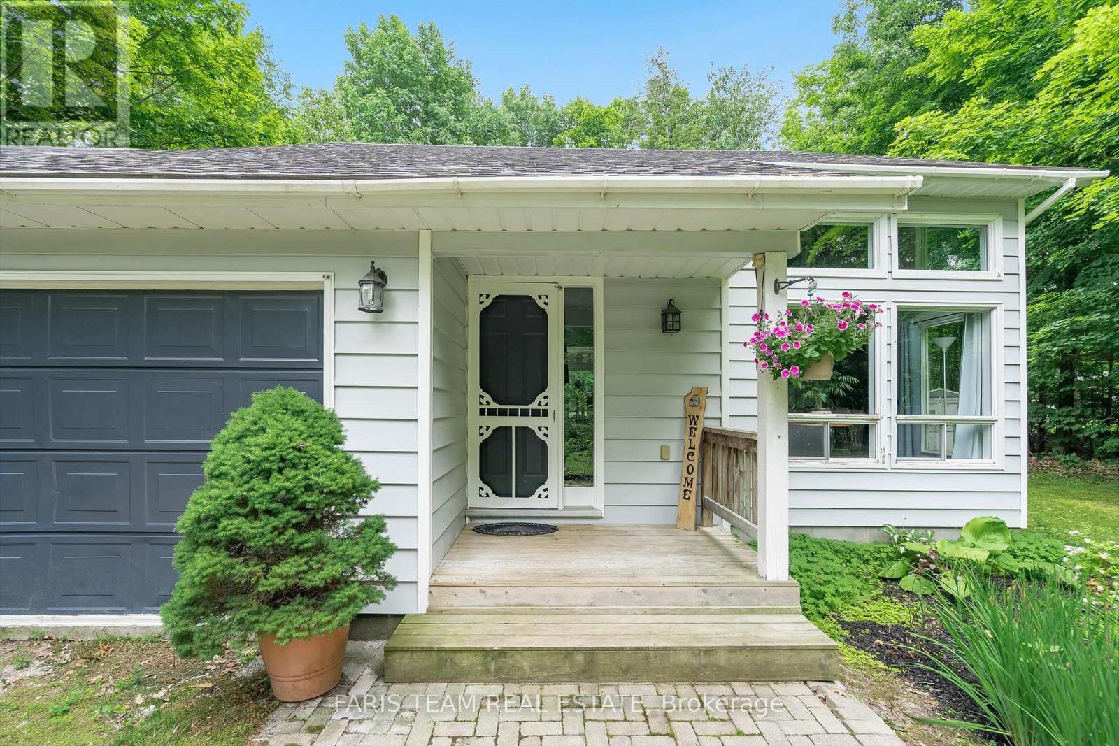 Property at 2420 CHAMPLAIN ROAD image 3