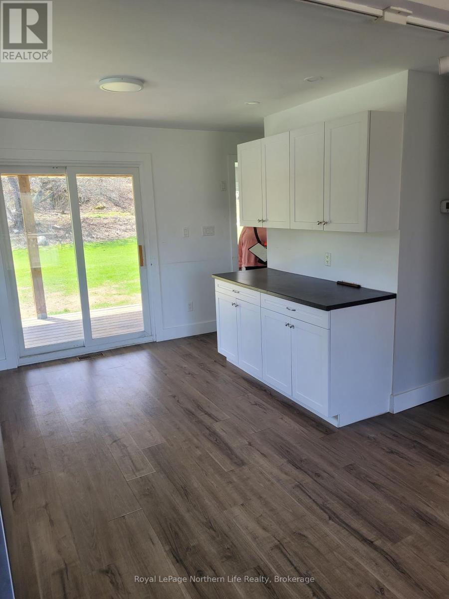 38 Montreuil Road, Mattawan, Ontario  P0H 1V0 - Photo 11 - X12127653