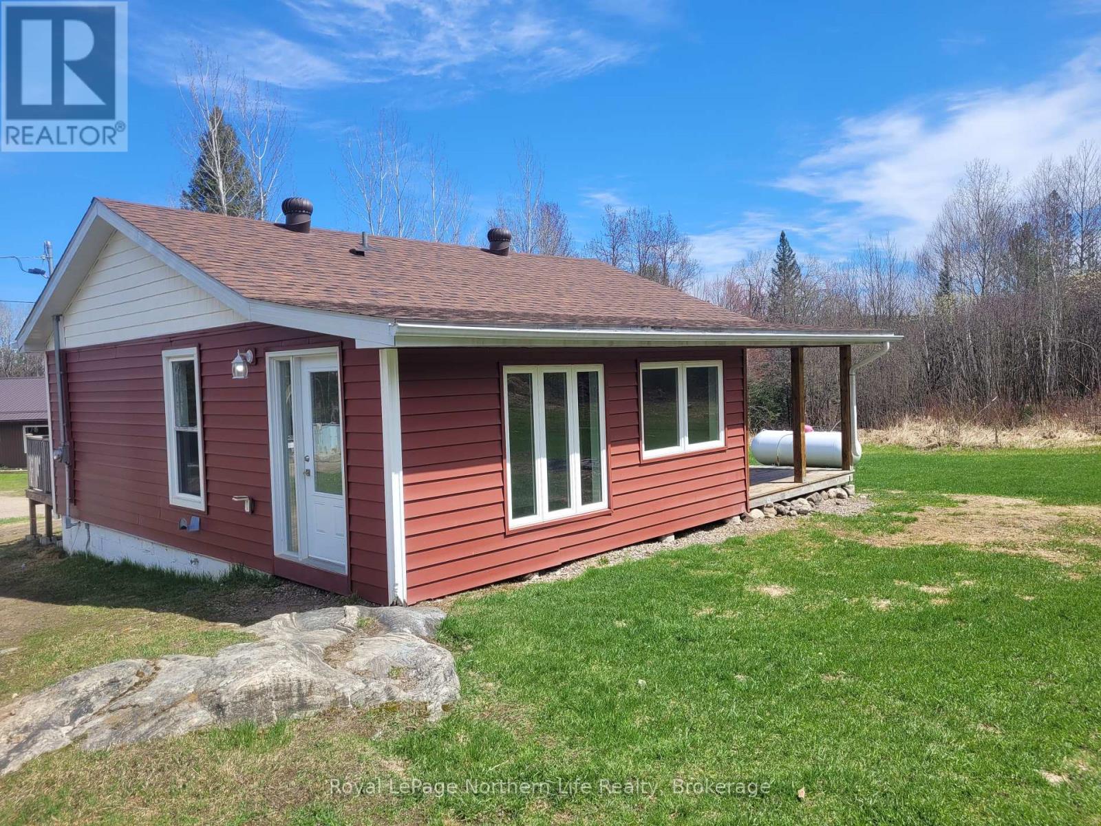 38 Montreuil Road, Mattawan, Ontario  P0H 1V0 - Photo 2 - X12127653