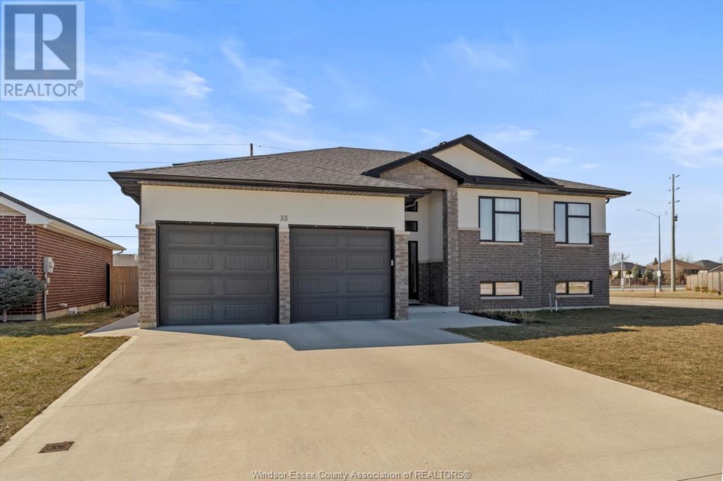 Property at 33 SUNNINGDALE DRIVE image 3