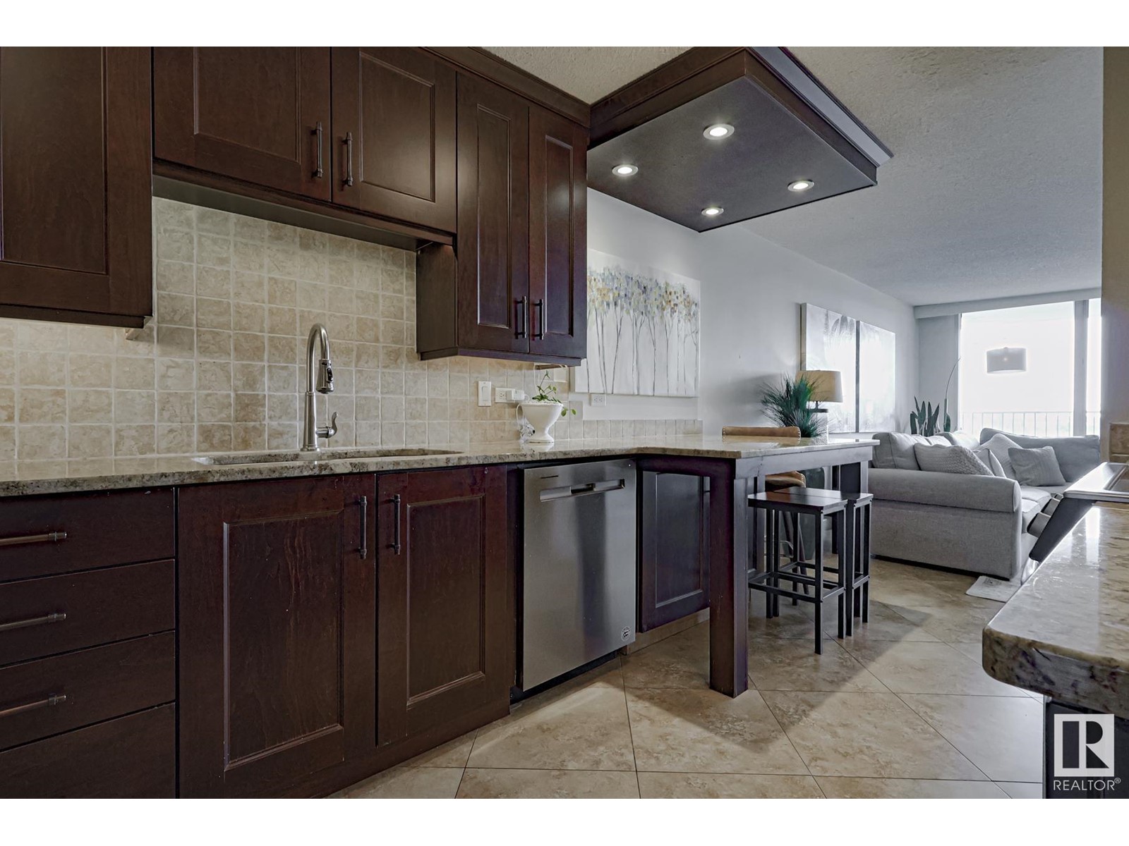 #702 9923 103 St Nw, Edmonton, Alberta  T5K 2J3 - Photo 14 - E4429788