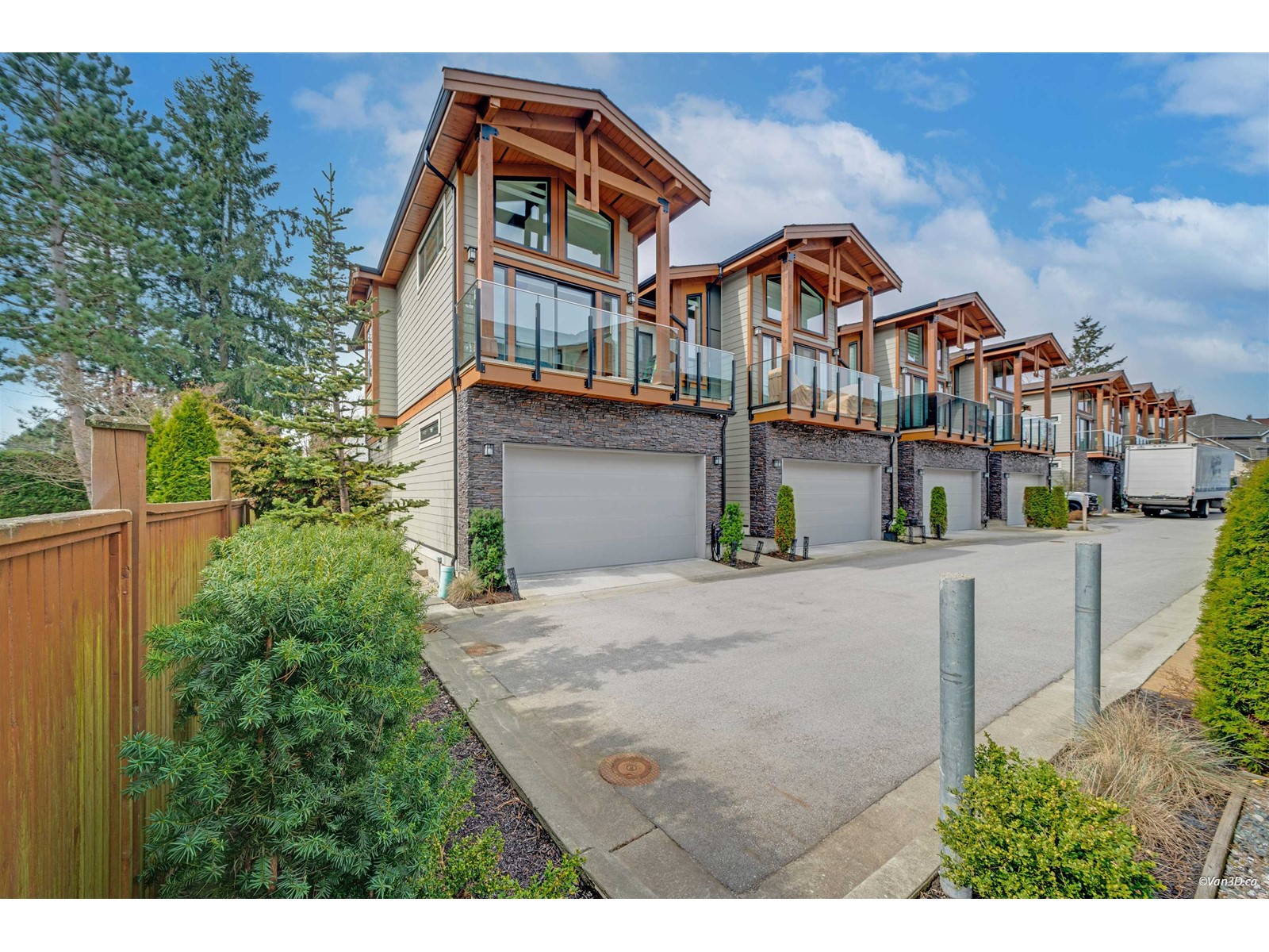 8 1454 162B STREET, Surrey, British Columbia