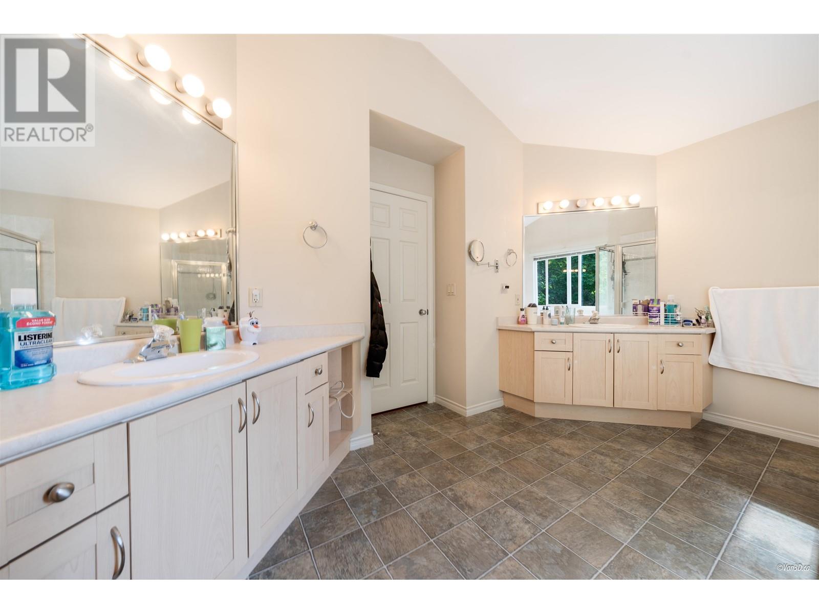 28 23281 Kanaka Way, Maple Ridge, British Columbia  V2W 1Z2 - Photo 28 - R2998567