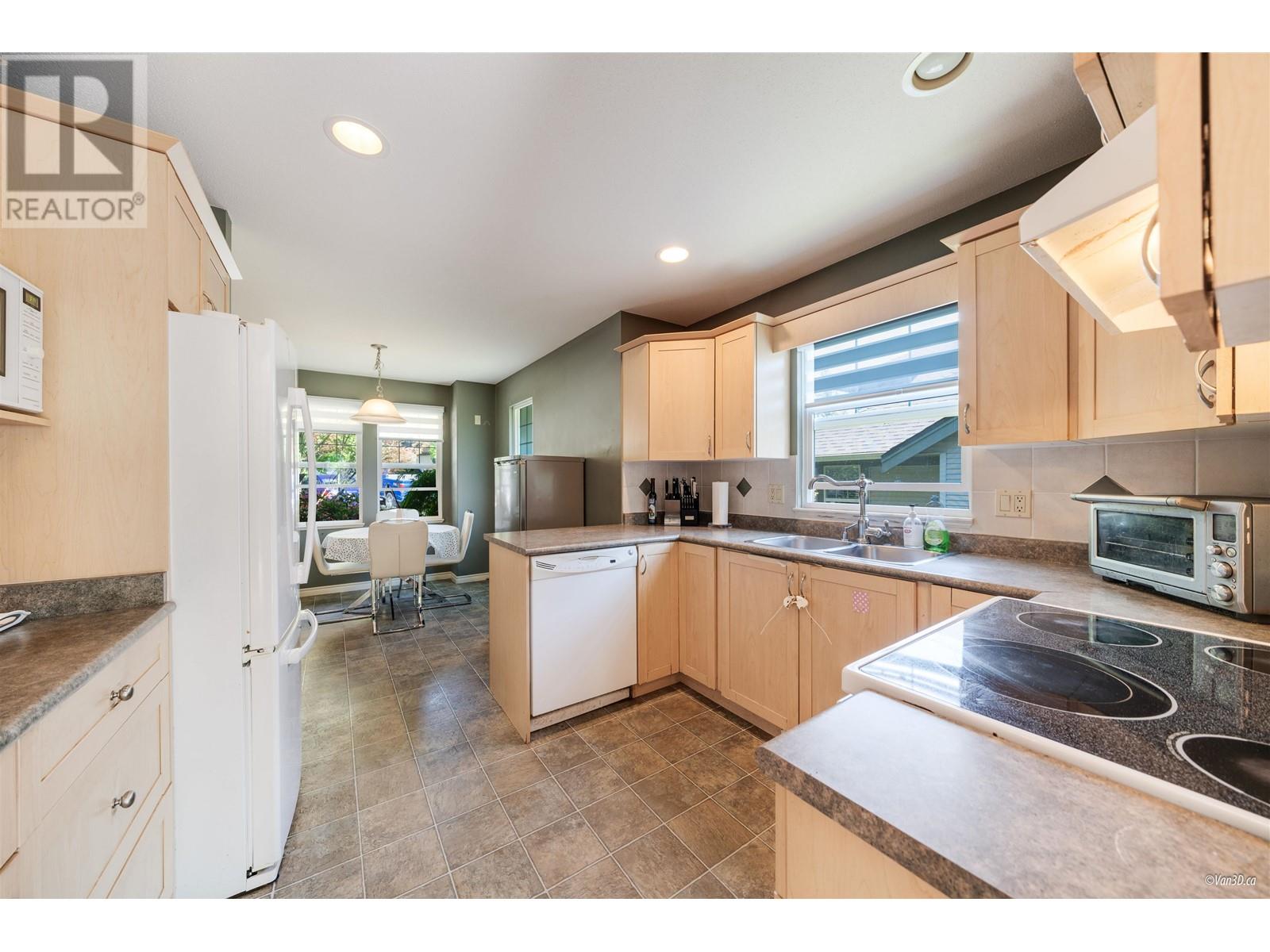28 23281 Kanaka Way, Maple Ridge, British Columbia  V2W 1Z2 - Photo 10 - R2998567