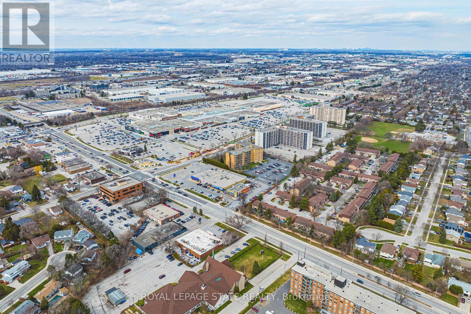 17 - 660 Oxford Road, Burlington, Ontario  L7N 3M1 - Photo 43 - W12127542