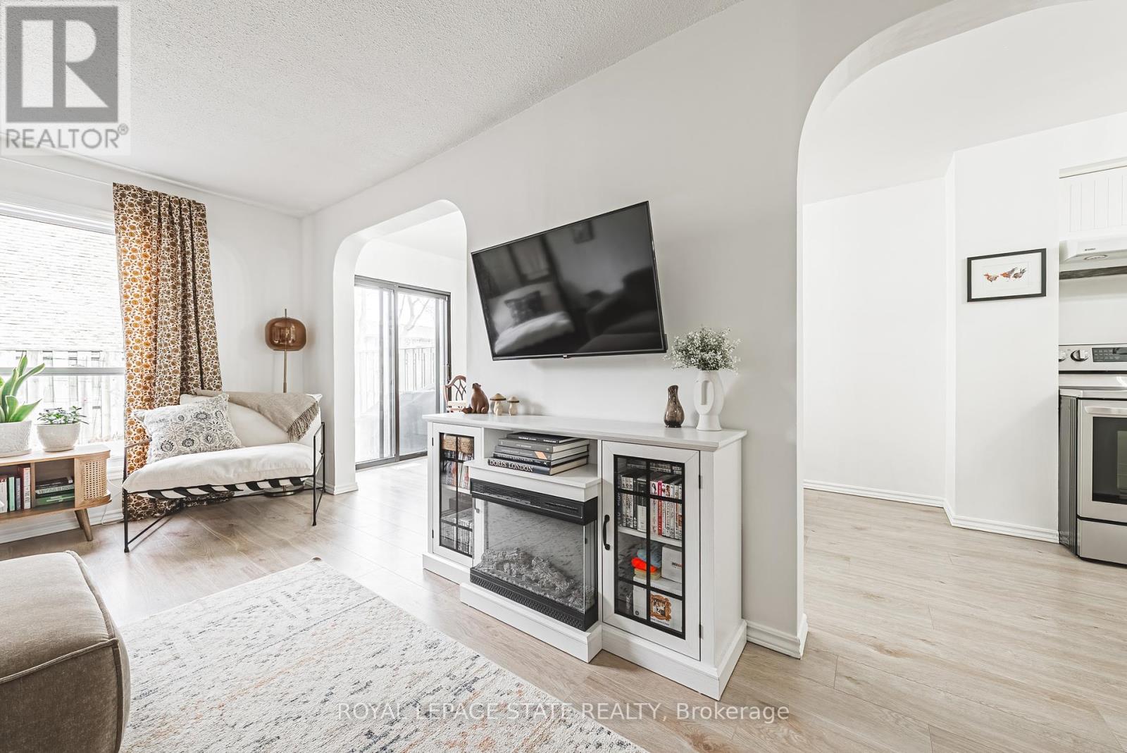 17 - 660 Oxford Road, Burlington, Ontario  L7N 3M1 - Photo 8 - W12127542